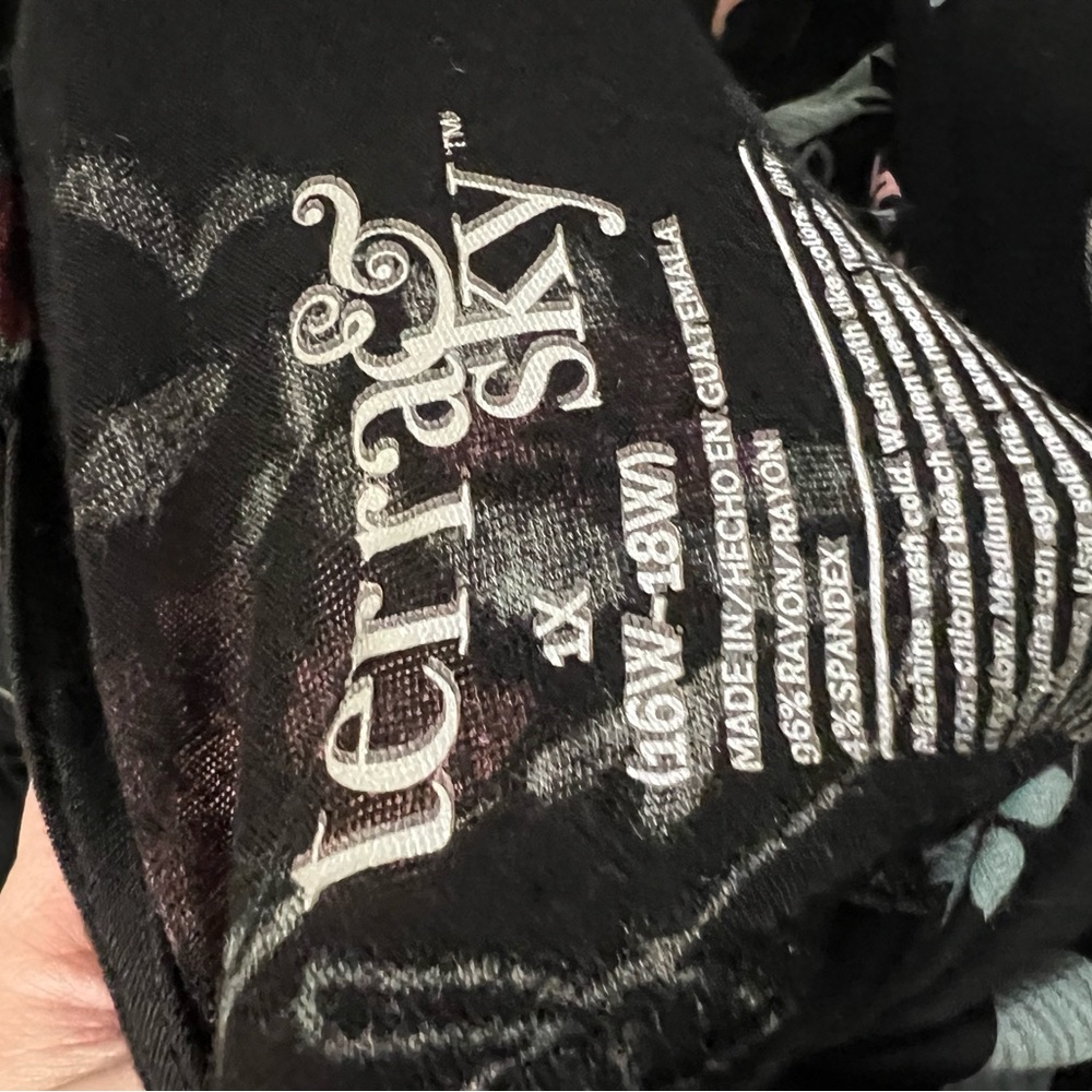 Top - Picture 2 of 2